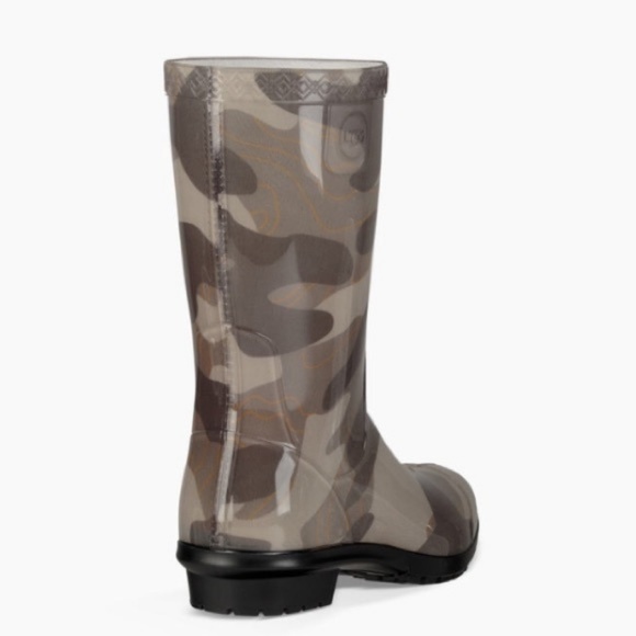 UGG Raana Camo Slate Waterproof Boots Boy's Sz 4 - Picture 2 of 4